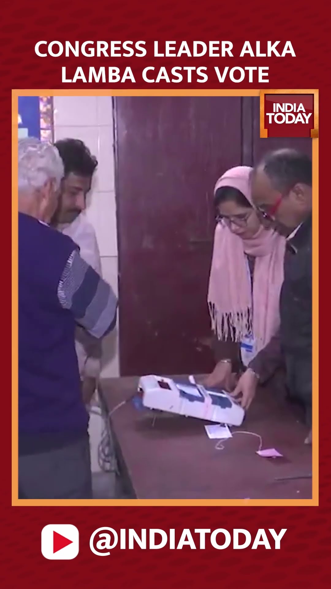 Congress Leader Alka Lamba Casts Her Vote In Delhi | Delhi Elections 2025 | #shorts #alkalamba