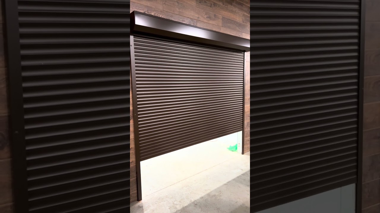 Рольставни в помещение. Пример работы роллет с автоматическим управлением 