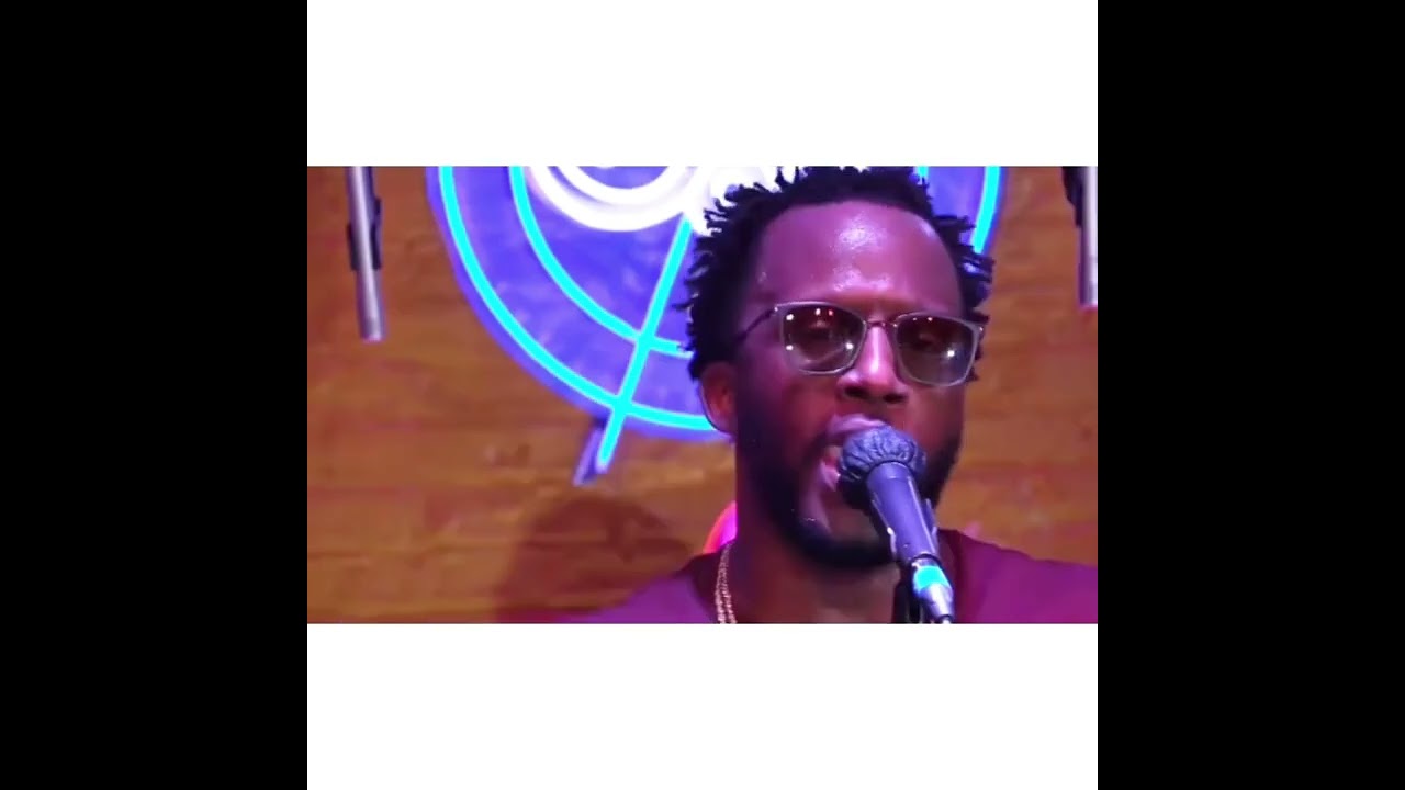 Independent Artist Jess Write Live