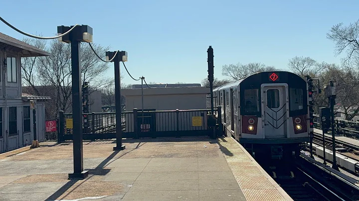 MTA Subway | R188 7 Express Train Arriving At Mets Willets Point