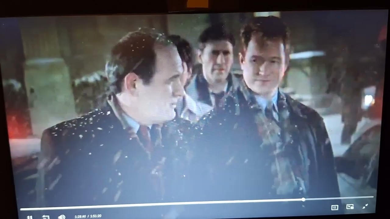 Trapped in Paradise 1994 Three Brothers headed back to the vice president's house reupload