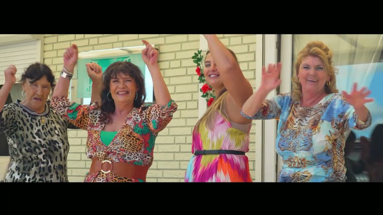 Janske - In Een Woonwagen 2.0 (officiele videoclip)