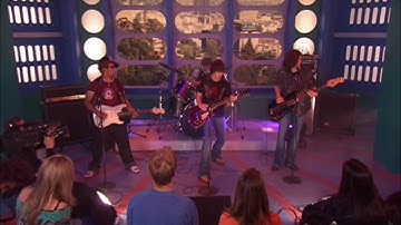 Drake & Josh (GH) - Drake & His Band Perform “Hollywood Girl” On MTV’s TRL