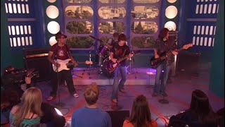 Drake \& Josh (GH) - Drake \& His Band Perform “Hollywood Girl” On MTV’s TRL