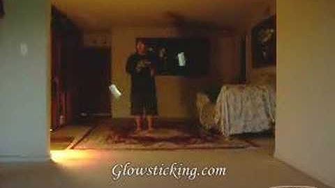 Glowsticking.com Stringing: R3DLIN3 11.23.06