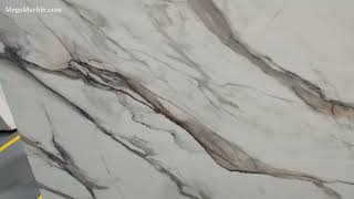 Calacatta Quartz Slab