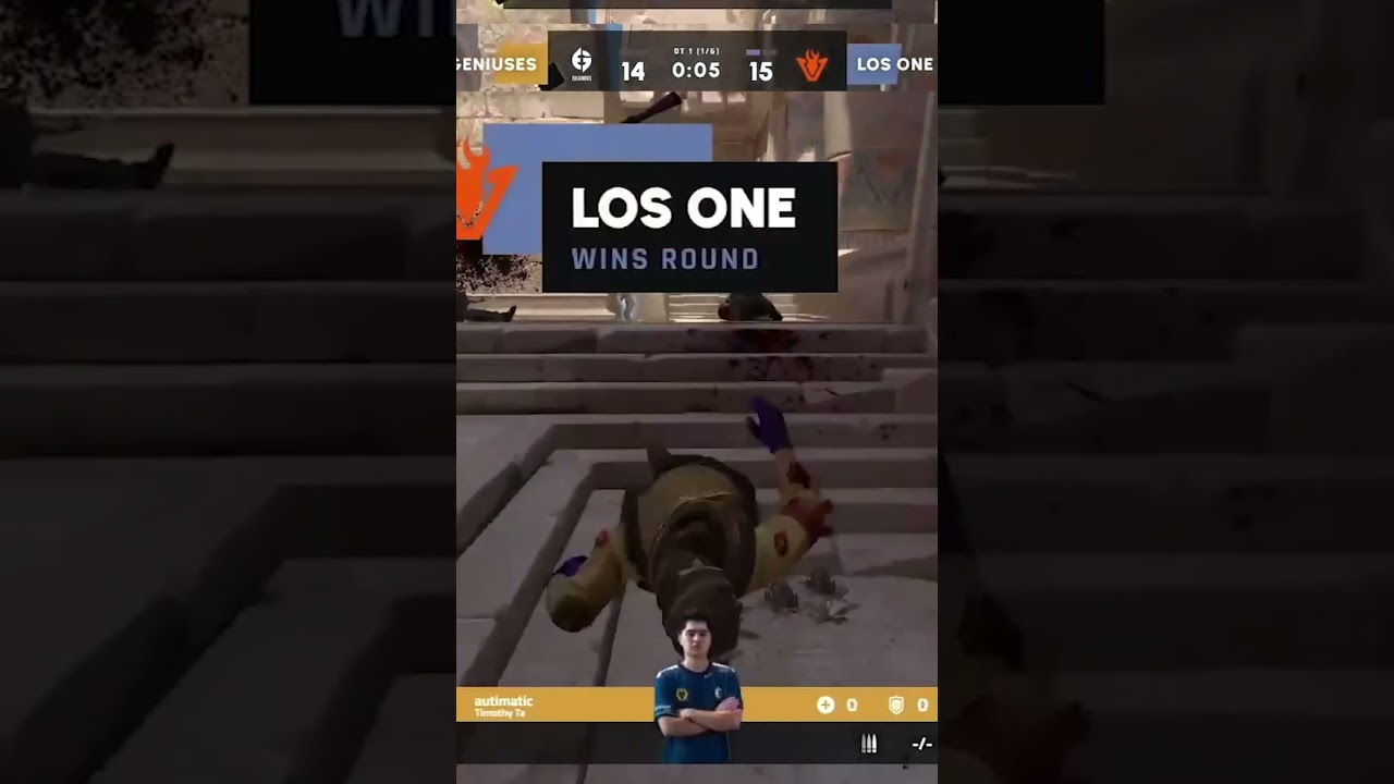 CSGO WTF MOMENTS NO SENSE WHAT HELL  