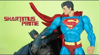 MAFEX Superman Hush Medicom Toy Batman Hush DC Comics Import Action Figure Review