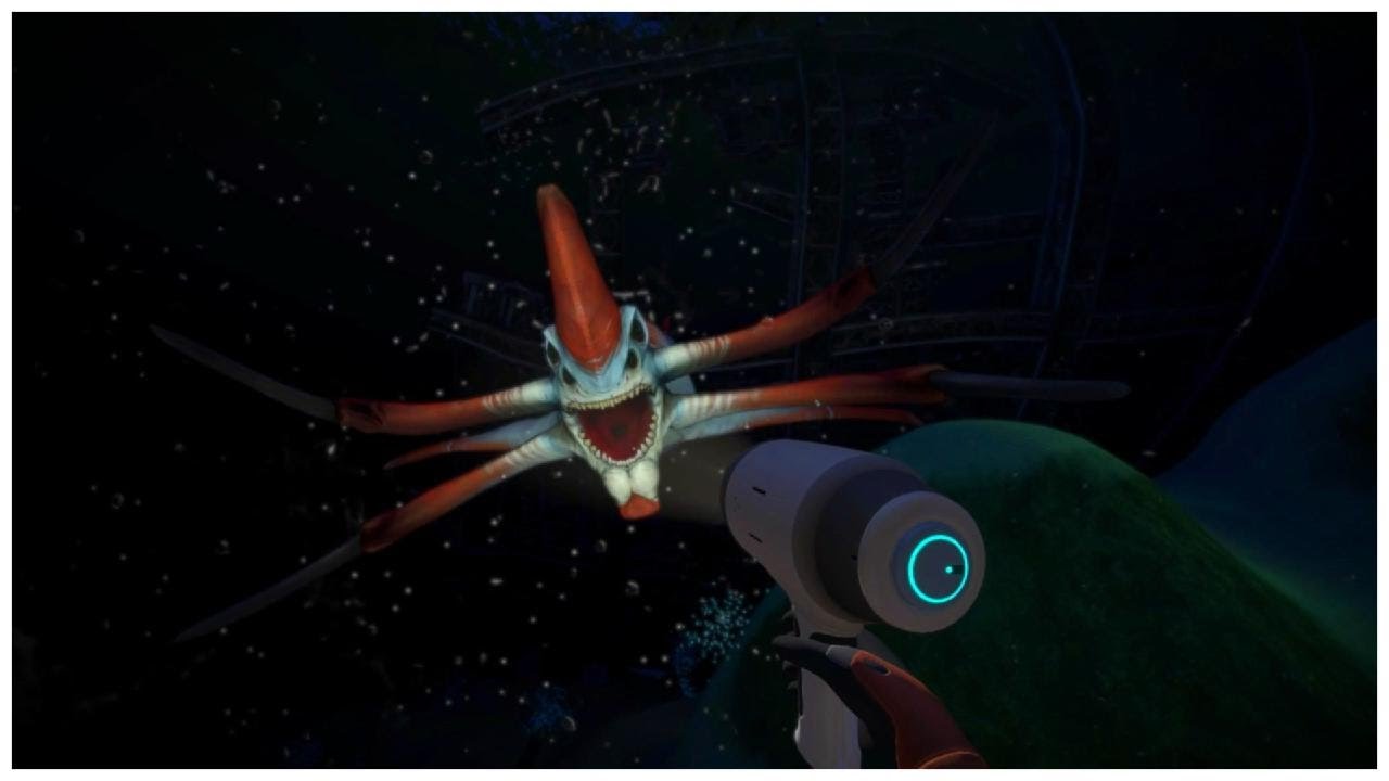Killing A Reaper Leviathan Subnautica Youtube 