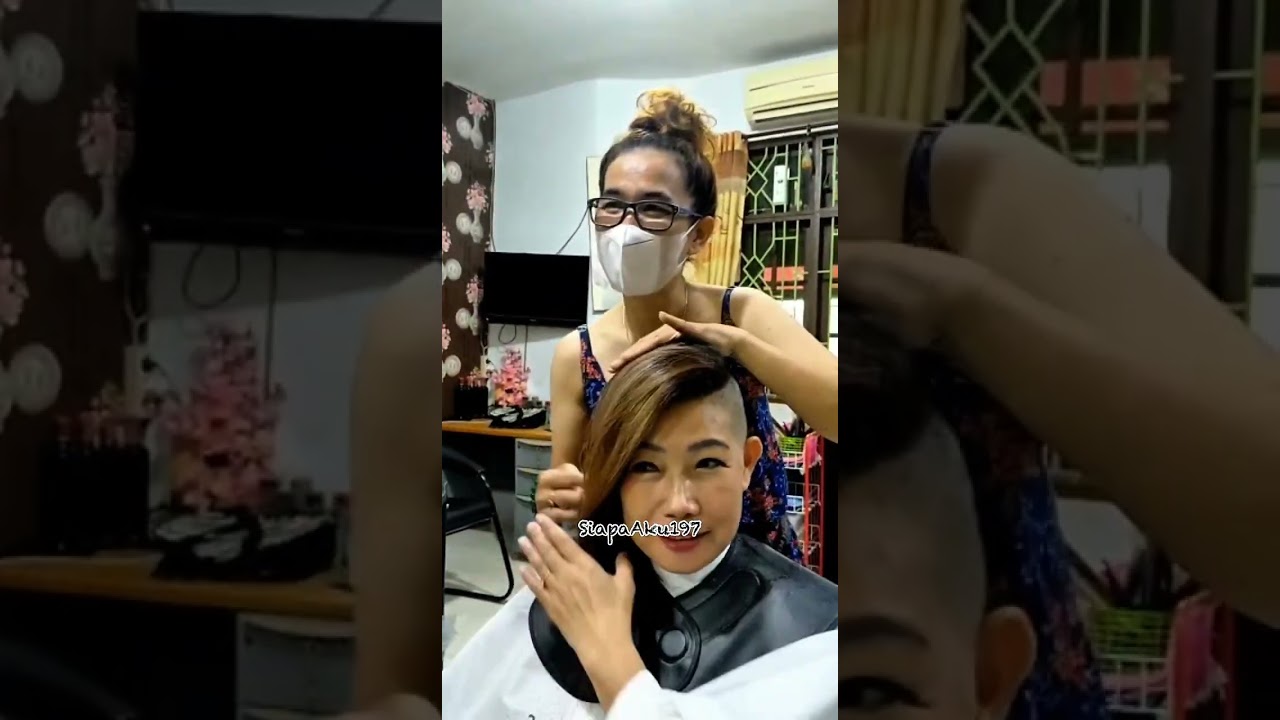 Women Headshave ( Salon : Sarini Sundari )