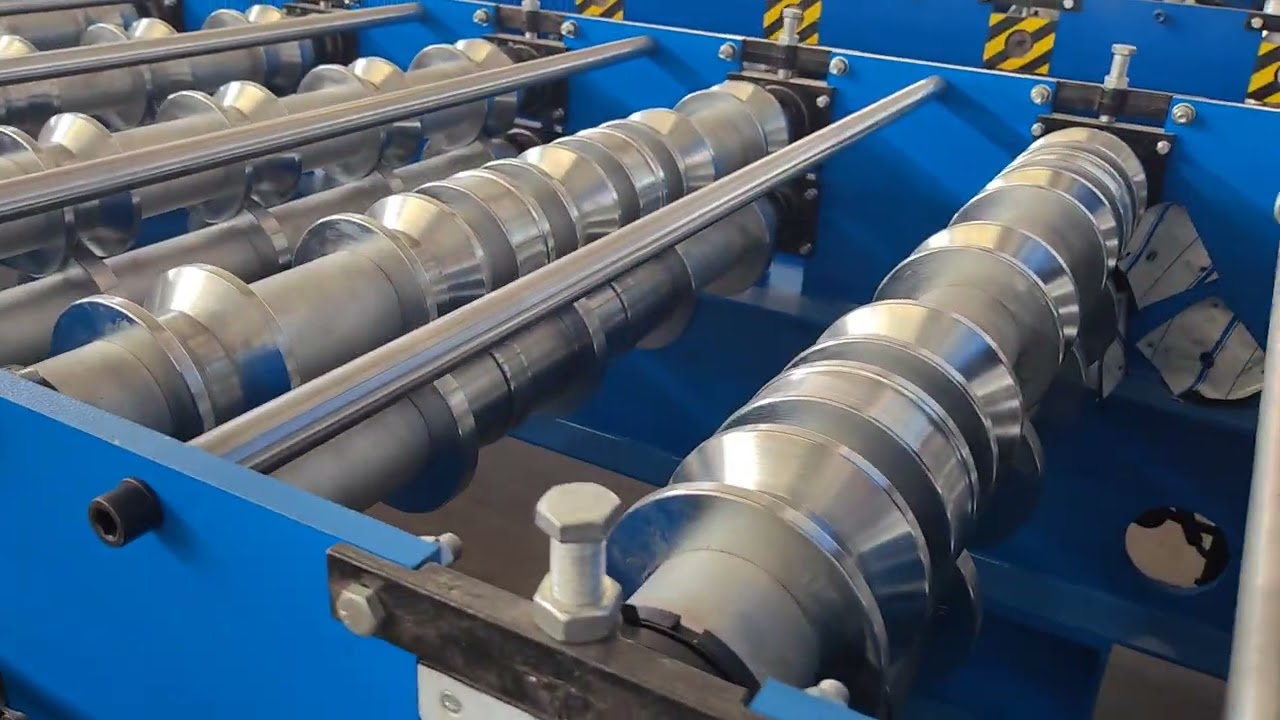 High quality roll forming machine