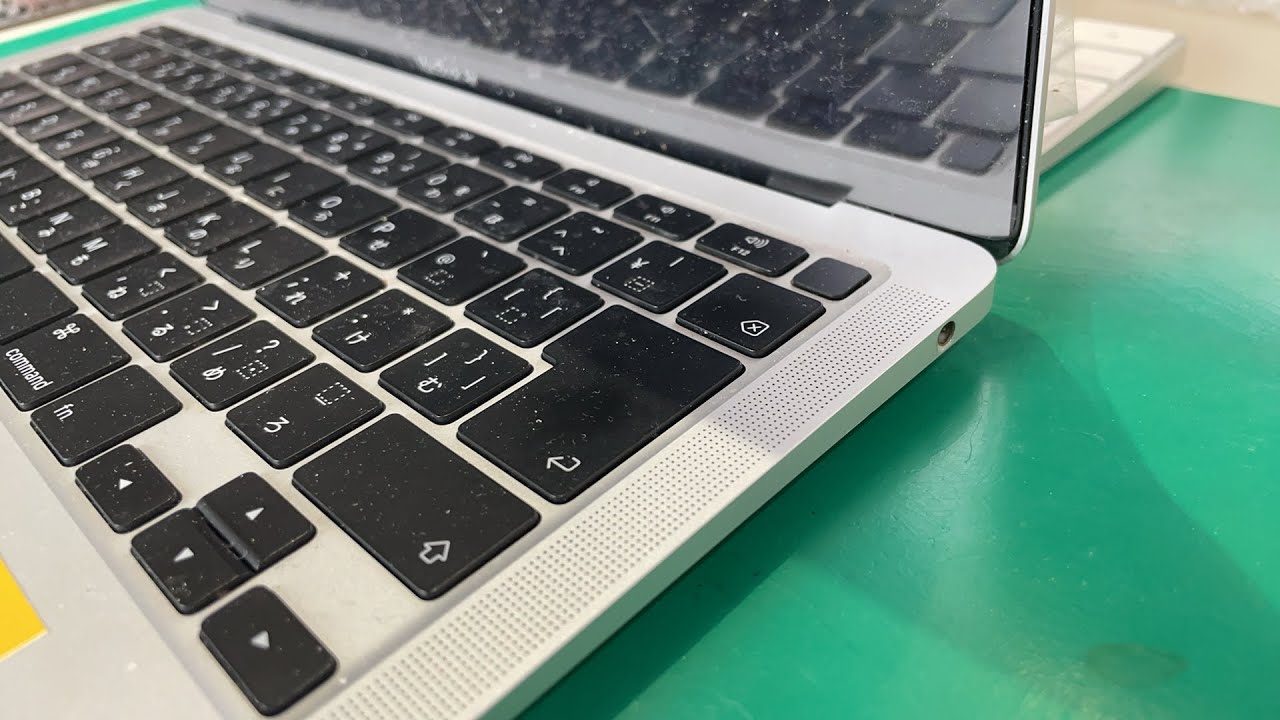 MacBook Air 2020 A2179 イヤホンジャックから音が出ない故障修理