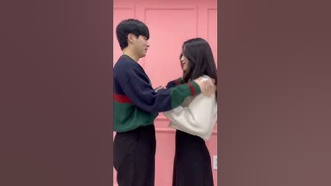 어제했던 뽀뽀 내기! 과연 어떻게 됐을까요? #윗유랜드