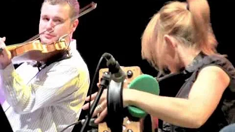 SHARON SHANNON & DEZI DONNELLY VIOLIN SOLO, CAVAN ...