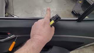 Hyundai elentra stuck door.  (how to open) by Hyundai How To 822 views 2 months ago 4 minutes, 43 seconds