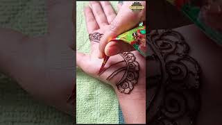 Mehendi art #6 #mehndi #mehendicreation #hennaart #henna #mehendiartiest #mehndiart #mehendikedesign