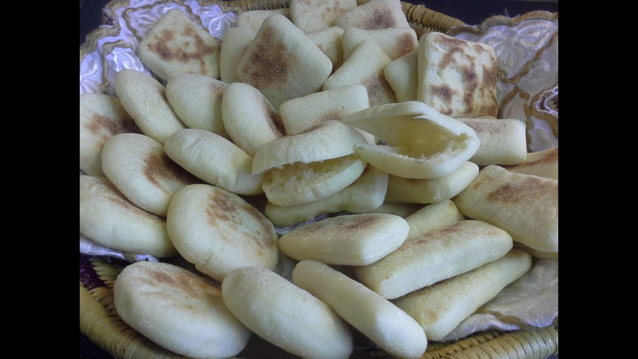 خبز البطبوط المغربي بطريقة سهلة مع سر الانتفاخ pain batboute marocain