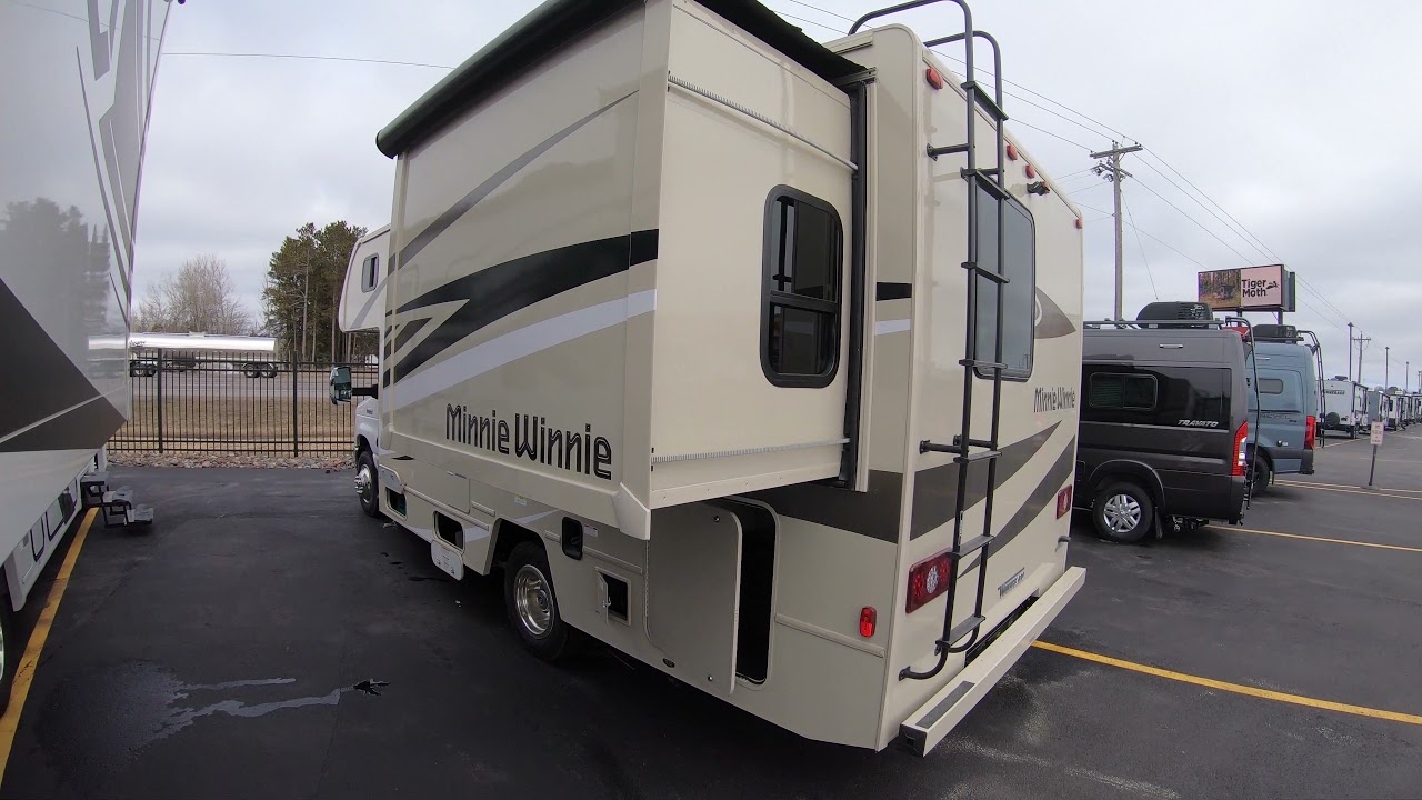 2022 Minnie Winnie 22M Class C Motor Home at Bullyan RV in Duluth, MN