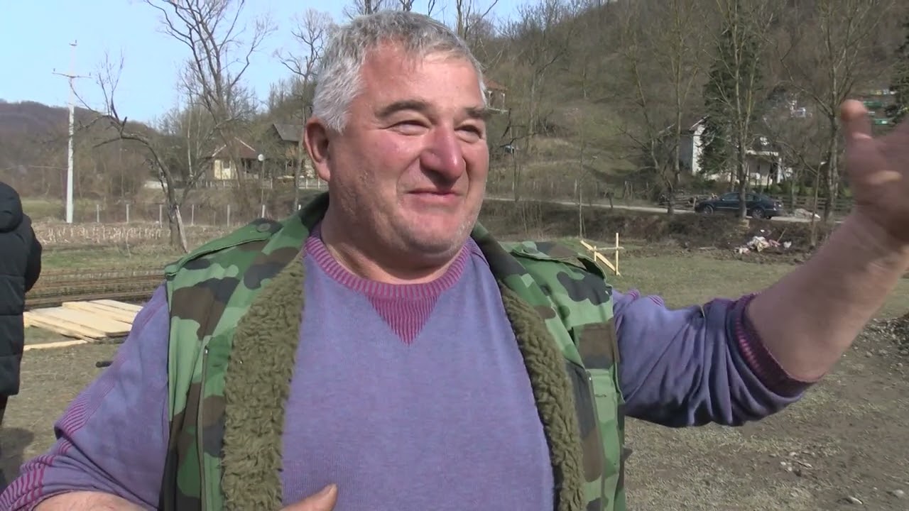 Dulenci prave crkvu u svom selu