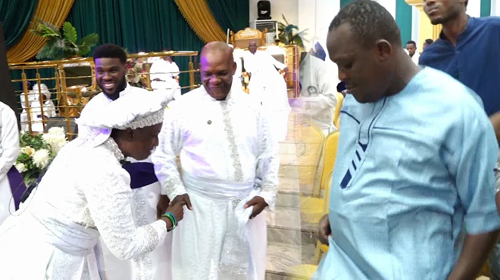 REV. ESTHER AJAYI DRAMA AS HER FAMILY CELEBRATE HER ON HER 6OTH BIRHDAY, REMI ALUKO DANCE TO PRAISE
