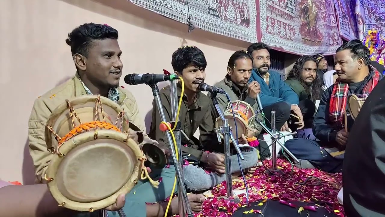 *પિયજ ગામ)ની મોજ... રાજા ખોડલ ગ્રુપ 🚩