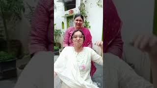 Pls...she Is So Extraa