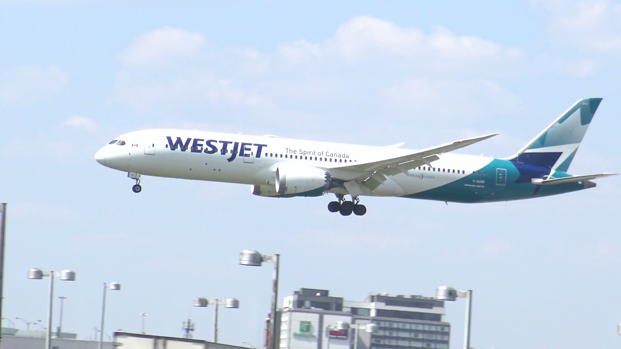 Almost an hour at Toronto Pearson YYZ April/May 2021