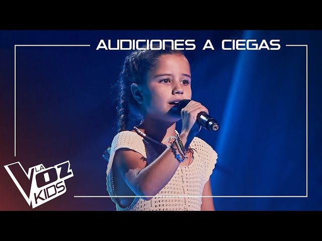 Triana Pampliega - Cómo mirarte | Blind auditions | The Voice Kids Spain 2024 class=