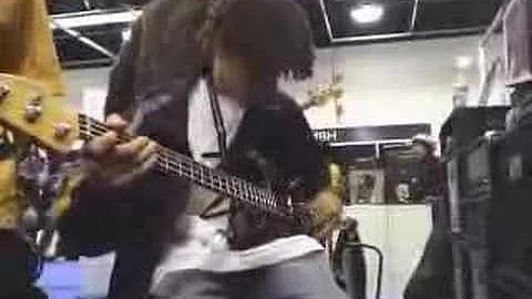 Dwayne Thomas Jr at the EBS booth, NAMM 2008