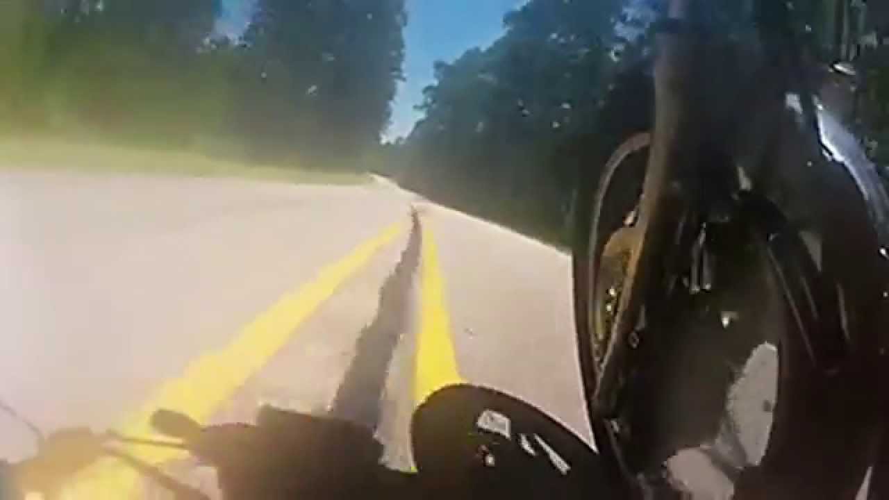 Motorcycle Crash: Resonant weave to failure. - YouTube