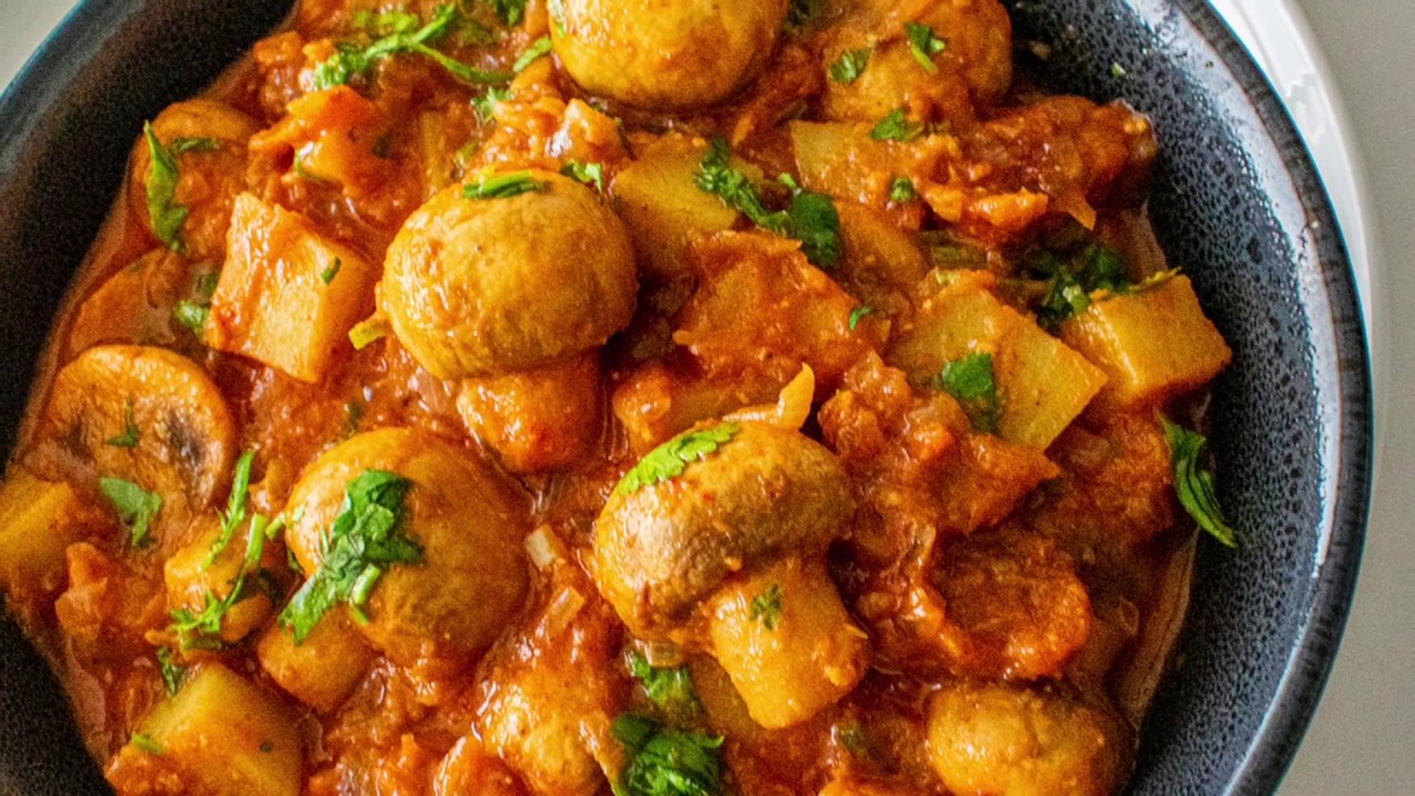 Goan style mushroom vindaloo