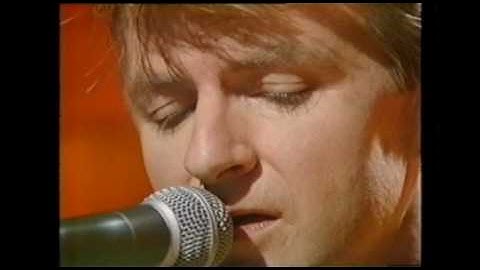Neil Finn Live @ Recovery - You