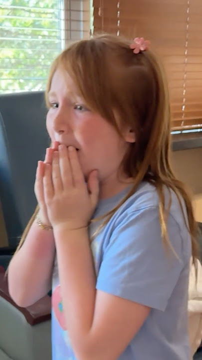 First time seeing their BABY BROTHER ENZO!!