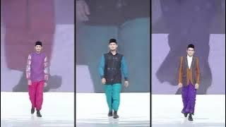 Wadimor Sarung Khas Indonesia - Modeling