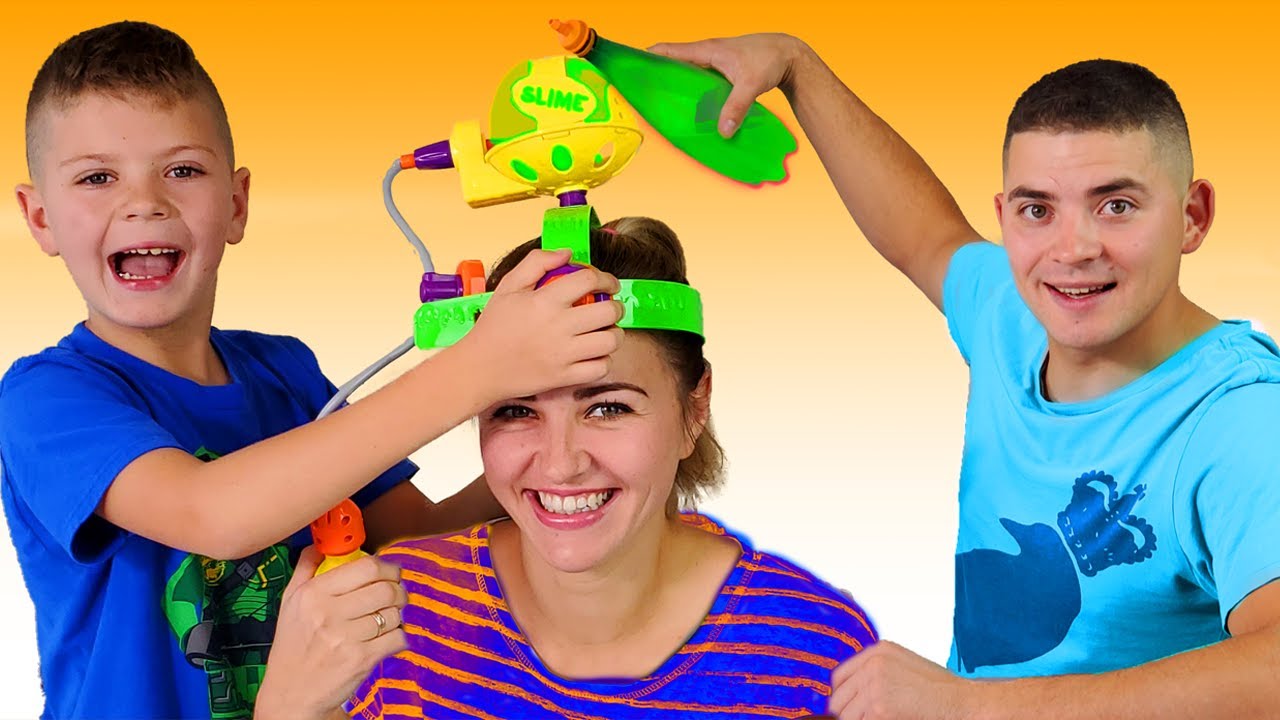 Жидкий слайм льеться на голову проигравшему участнику. Кто проиграл в челлендже со слаймом?