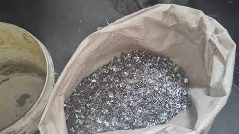 Product return visit (no video acceleration): single hole in-mold tapping for M4, 80 SPM.