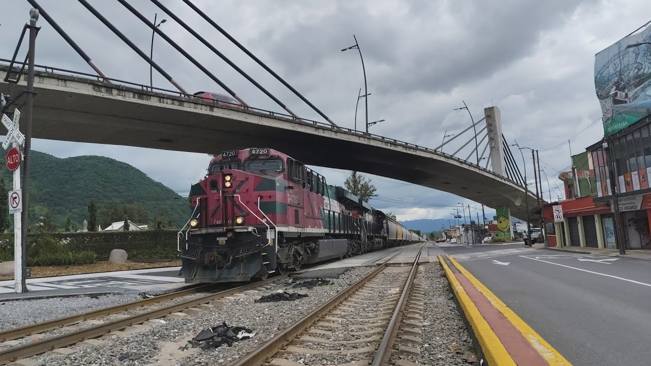 VARIEDAD DE TRENES Y AMIGOS DE RIELES EN ORIZABA VERACRUZ 