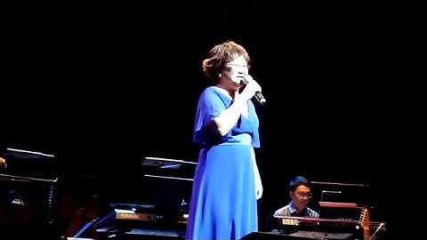 Veronica Young sings at the Esplanade Theatre 10 March 2017