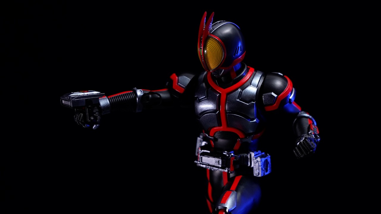 S.H.Figuarts（真骨彫製法）仮面ライダーファイズ Night Color Ver