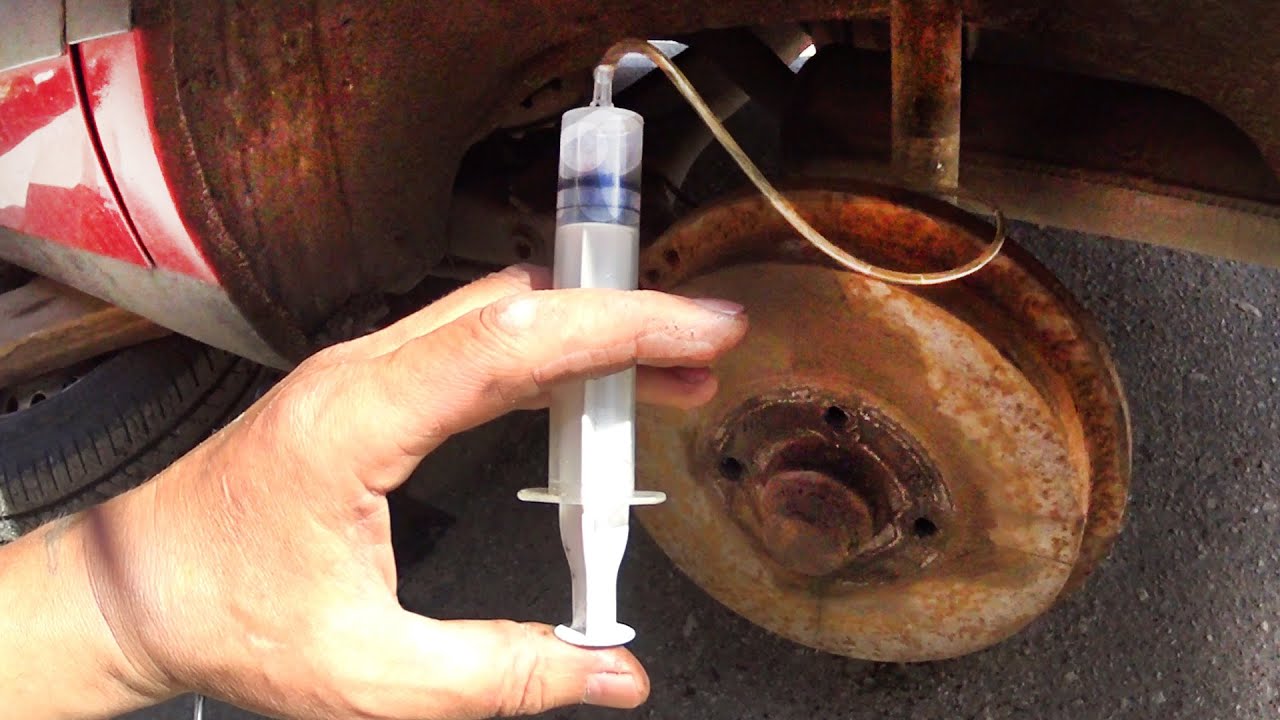 как прокачать тормоза с АБС одному человеку на хендай солярис