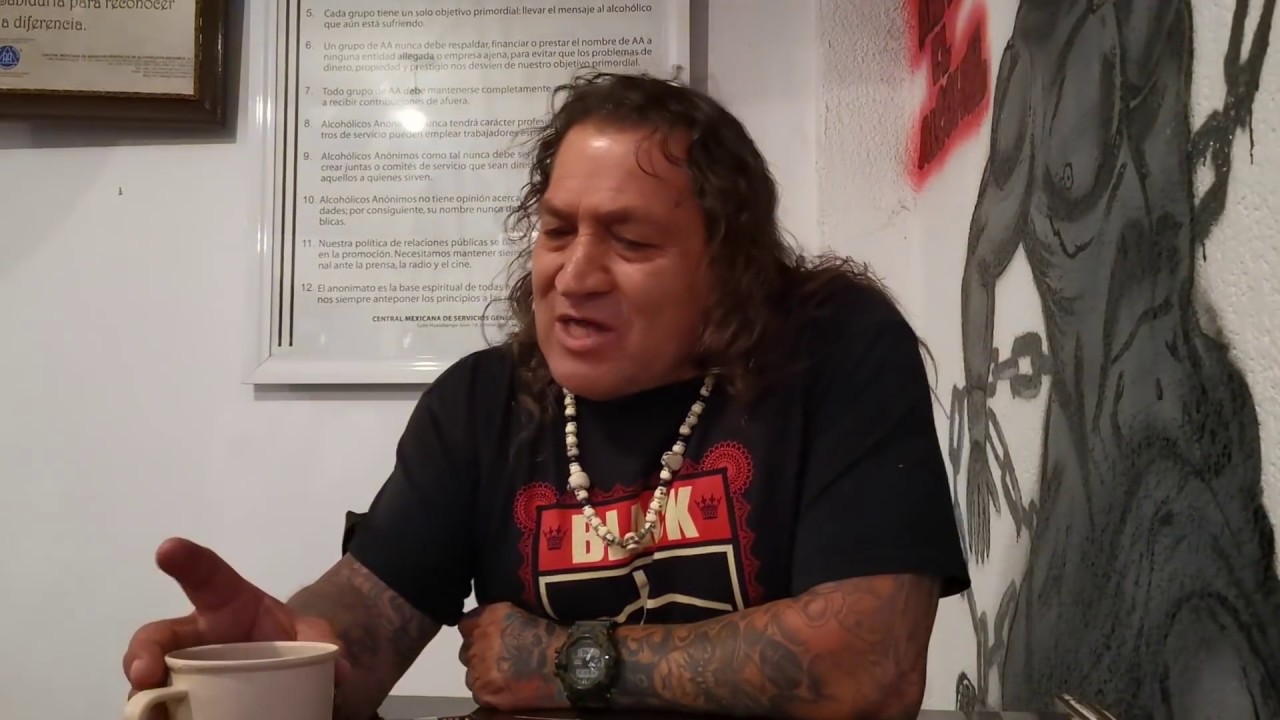 Tocando Fondo en AA / Poncho EL GREÑAS