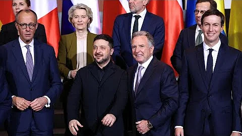 US officials say Washington has agreed to give Ukraine security guarantees in peace talks