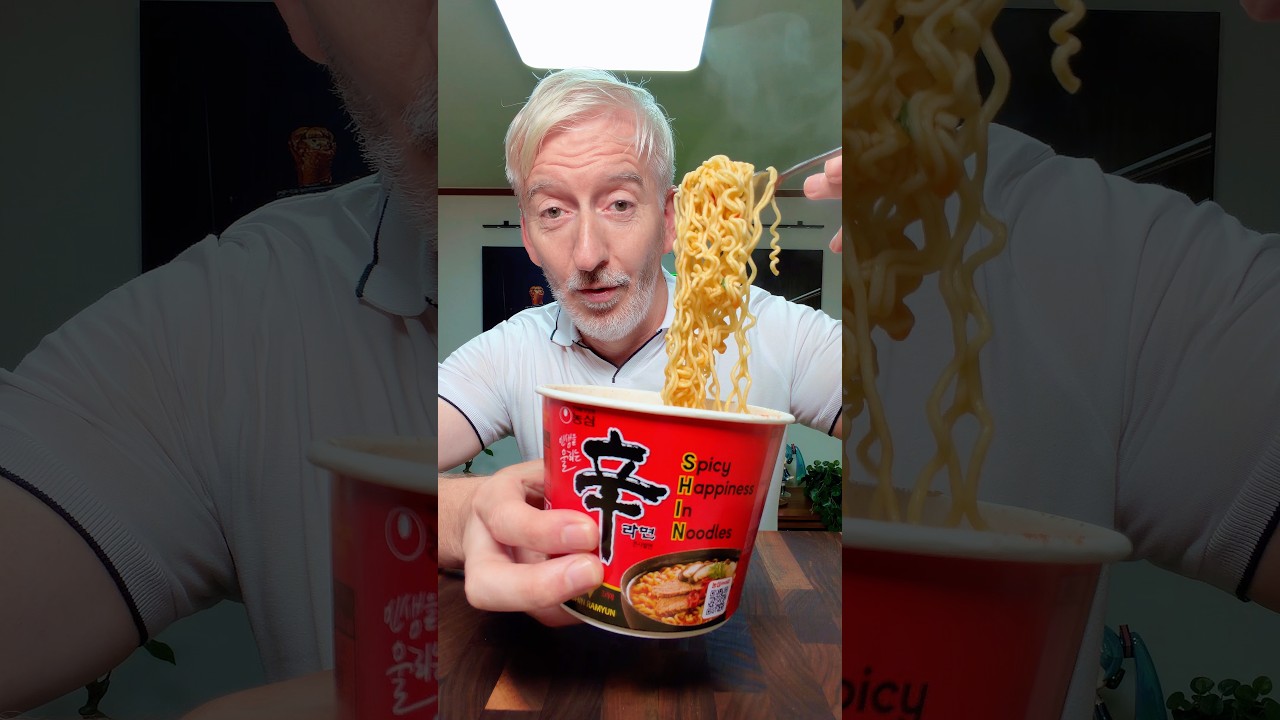 30 Years of ONLY Eating Food From a Korean Convenience Store!