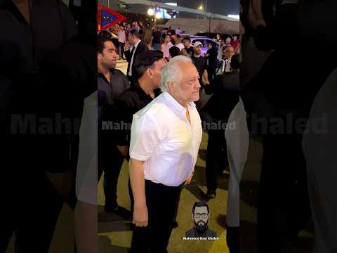 خالد زكي يتعرض لموقف غريب يخرج من العزاء مسرعا بعد دخوله عزاء المنتجين الاربعه والسبب الجاكيت