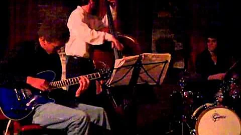 Max Bowen Trio plays "Israel"