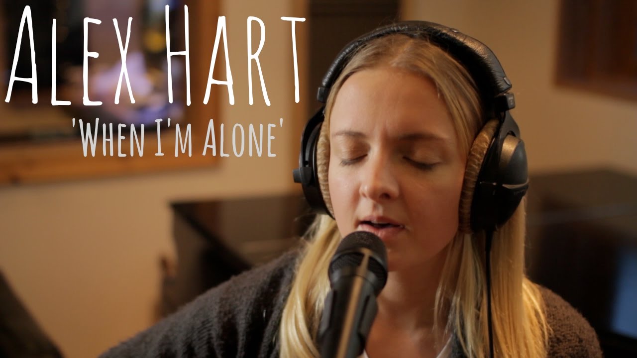 Alex Hart // When I'm Alone (Live at Momentum Studios)