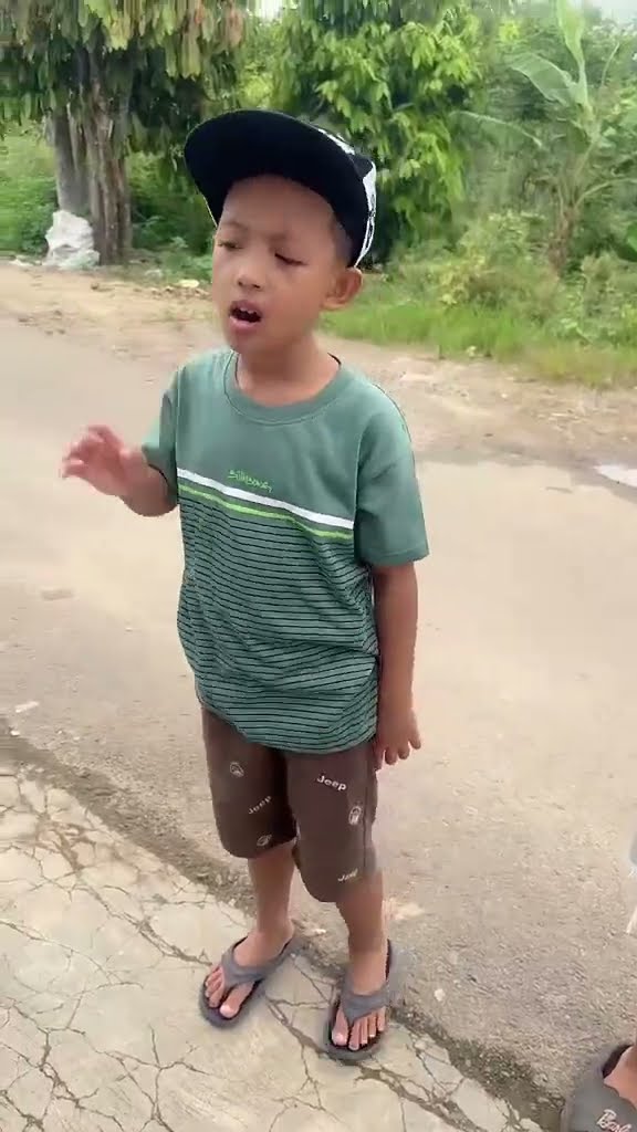 Vidio kocak dan gokil @nyaikembang1nyaikembang1 /anak anak baik?