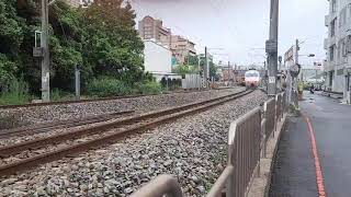 2022/05/25 513次 莒光號 經由海線 由七堵開往潮州 & 128次 自強號 經由山線 由屏東開往基隆 斗六站北通過