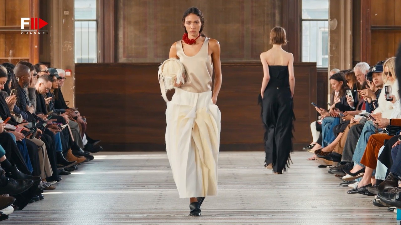 CARVEN Fall 2026 Paris - Fashion Channel