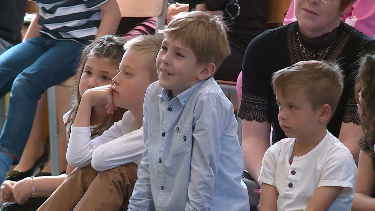 Regionalno, Maribor: Predsednica Pirc Musar na obisku šole v Mariboru